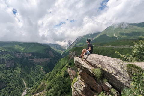 Dagtrip van Tbilisi naar Kaukasusgebergte met ErfgoedPrivétour (1 persoon kan tot 15 personen boeken)