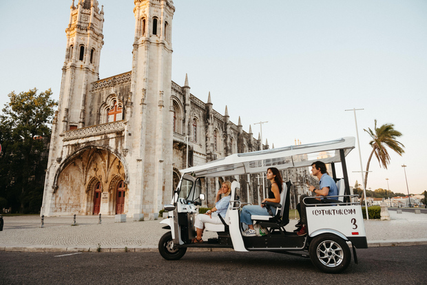Lisbona: Tour privato della città con Eco Tuk Tuk