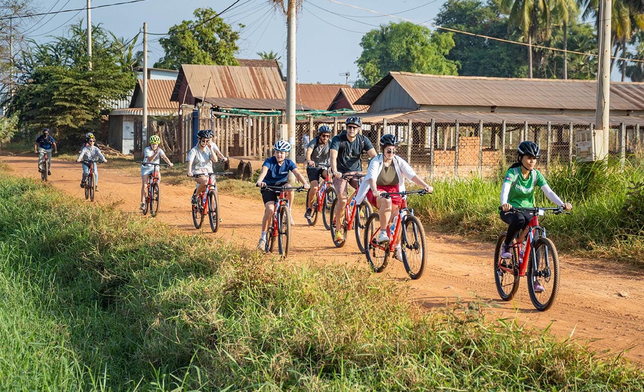 Siem Reap: Fahrradtour durch die Landschaft mit E-Bike oder Tuk-Tuk
