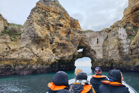 Lagos: Ponta da Piedade Grotto 1-timmes tur med lokal guideDelad gruppresa