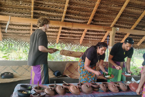 Kandy: Sigiriya and Dambulla Tuk Tuk Safari with Lunch