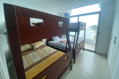 Esmeraldas: Tonsupa Beachfront Apartment with Jacuzzi