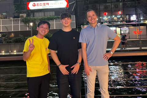Osaka: Dotonbori Takoyaki Tour – Taste 5 & Become an Expert!