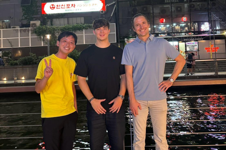 Osaka: Dotonbori Takoyaki Tour – Taste 5 & Become an Expert!