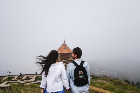 Dagtrip naar het Sevanmeer, Dilijan: Haghartsin, Parzmeer