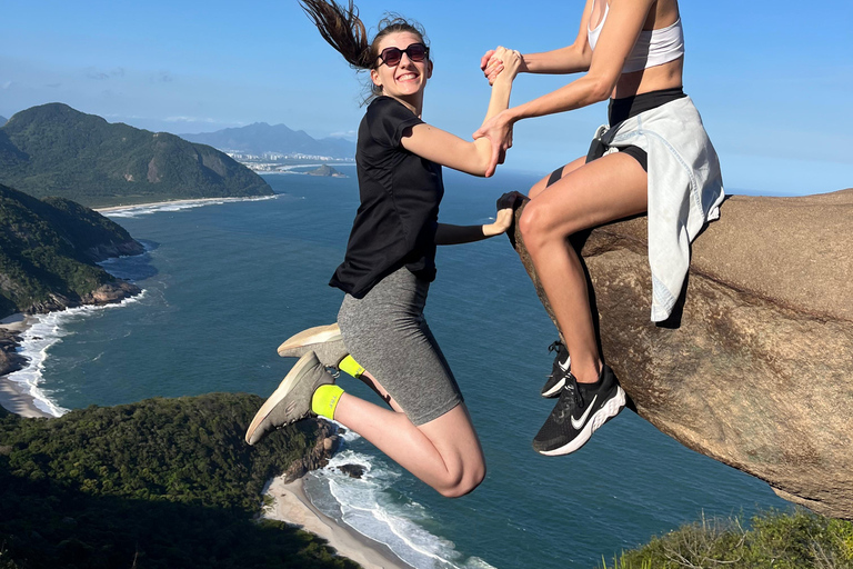 Pedra do Telégrafo: Guided Experience and Rio's Most Famous Photo Pedra do Telégrafo: Guided Experience and the Most Famous Photo of Rio
