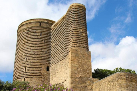 Ontdek de tijdloze charme van de oude stad van Baku