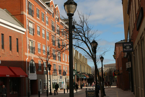 Boston: Salem and North Shore Private Guided Tour