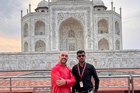 From Delhi: Taj Mahal Sunrise, Agra Fort, and Baby Taj Tour From Agra: Tour with Transportation & Guide Only
