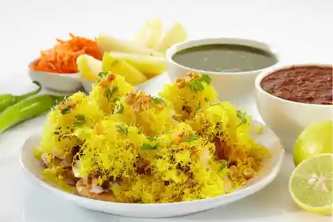 Food Crawl Ahmedabad (2 Hours Guided Food Tasting Tour)
