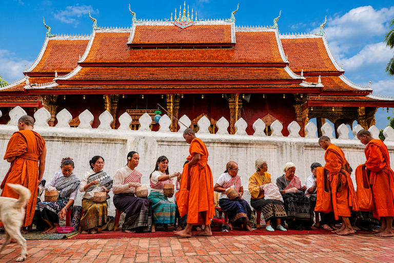 Luang Prabang: Alms Giving & Morning Market Tour