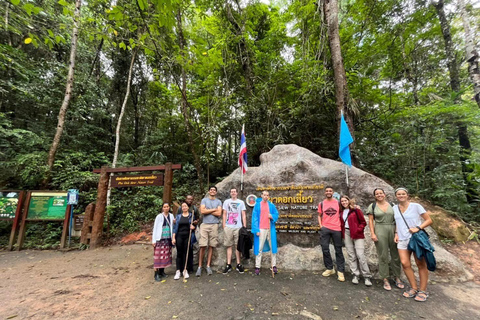Chiang Mai: Doi Inthanon Pha Dok Siew Trek & Karen Culture