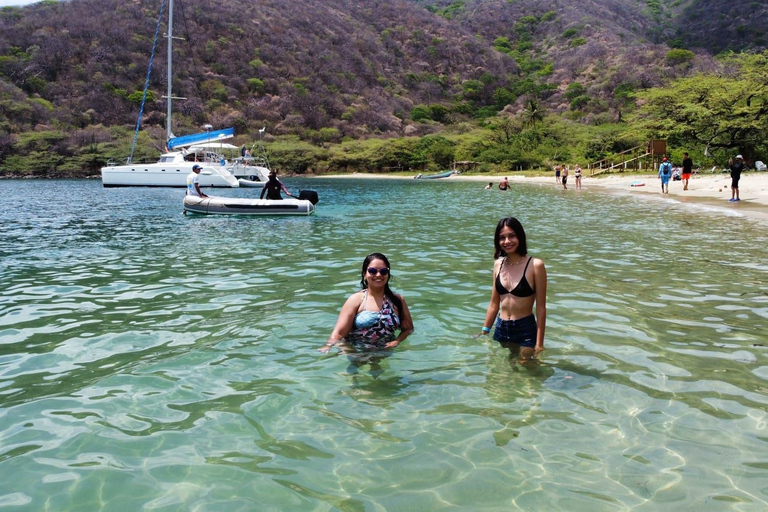 Tayrona Bahia Concha z lunchem