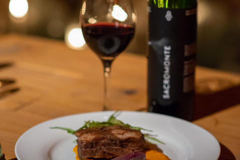 Montevideo: Premium Wine Tasting in a Centennial Winery (1892) Montevideo: Premium Wine Experience at Adega Centenária