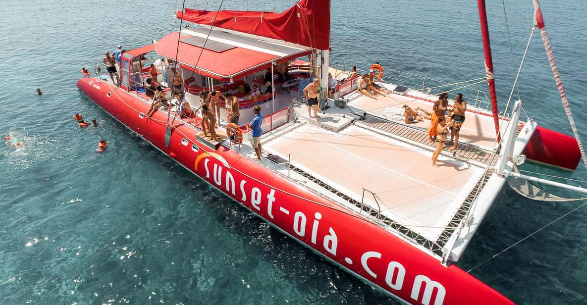 Santorini: Premium Catamaran Cruise with Fresh BBQ & Drinks