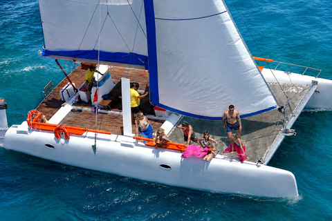 Djerba: Catamaran with Dolphin Watching and Swimming Break