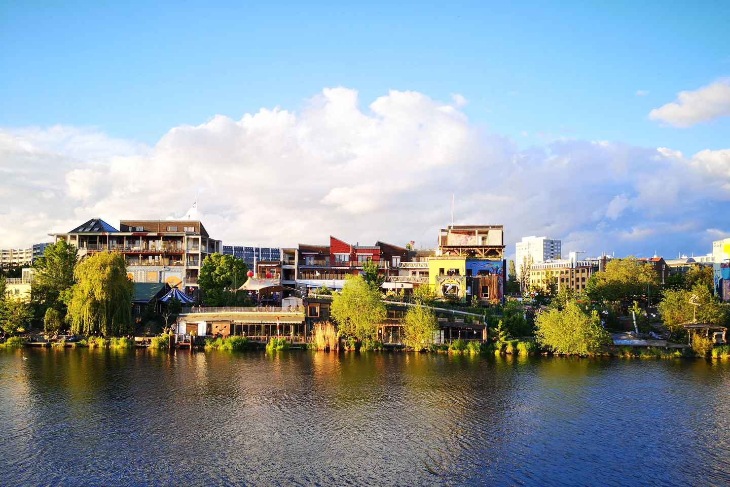 ベルリンの歴史と穴場を現地ガイドと巡る旅