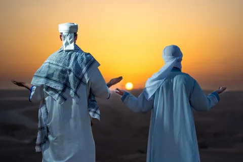 Marrakesh: Tramonto nel deserto di Agafay, giro in cammello e cena con spettacolo
