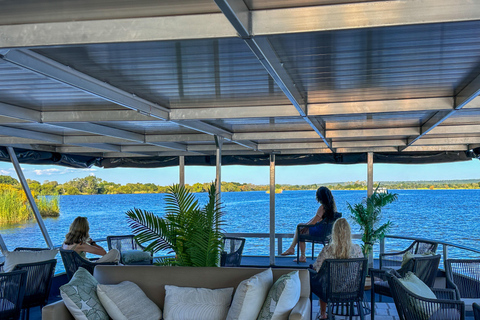 Riversong Zonsondergang Luxe Zambezi CruiseLuxe optie bij zonsondergang