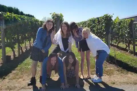 Lake Country Wine Tour (full day)