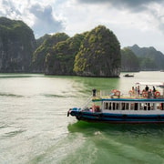 Cat Ba/Ha Noi: Lan Ha and Monkey Island Full Day Boat Trip