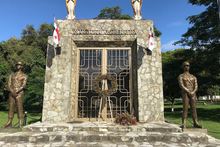 Panama City: tour a piedi in piccolo gruppo della strada rialzata di AmadorPanama City: tour a piedi per piccoli gruppi sulla strada rialzata di Amador