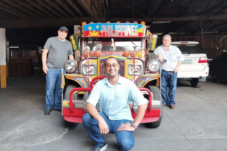 Manila: tour gastronomico di strada e giro in jeepney e triciclo localeManila: tour gastronomico e giro in jeepney e triciclo locali