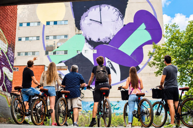 Warsaw Highlights: Old Town & City Centre Guided E-Bike Tour The Full Experience (3 Hours + 30-min Break)