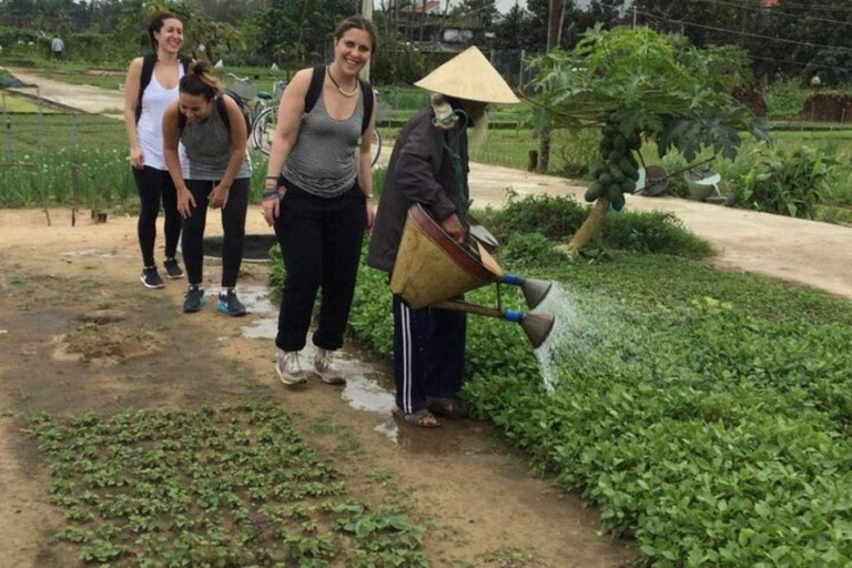 Hoi An: Tra Que Village Tour with Farming & Food