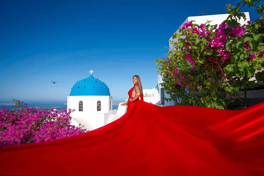 Santorini: Flying Dress Photoshoot. Foto: GetYourGuide