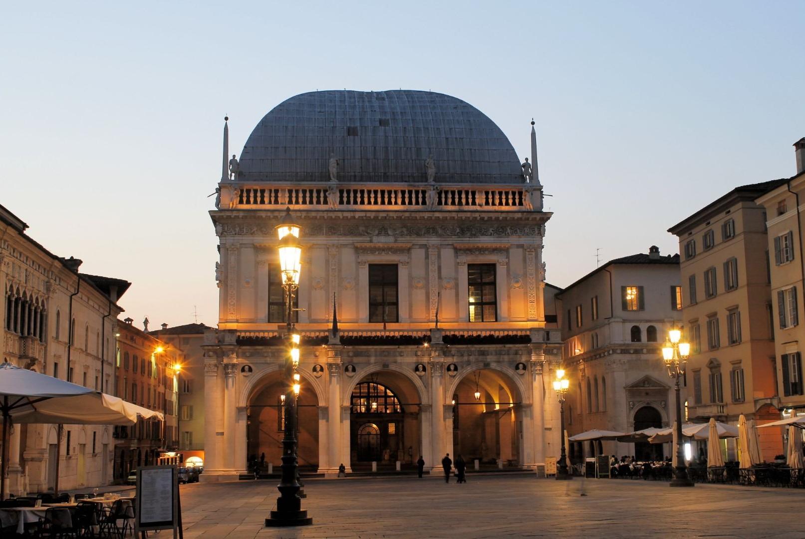 Halloween in Brescia: Verbrechen, Rache und Geheimnisse in der Nacht der Geister
