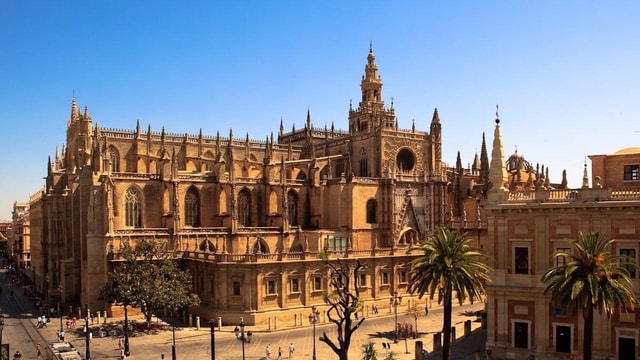 Seville: Cathedral and Giralda Tower Guided Tour and Tickets