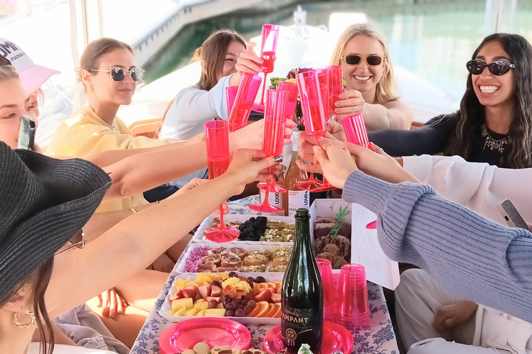 Marina Del Rey: Romantic Cruise with Dinner or Charcuterie