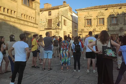VISITA GUIADA A BAEZA con entradas a monumentos
