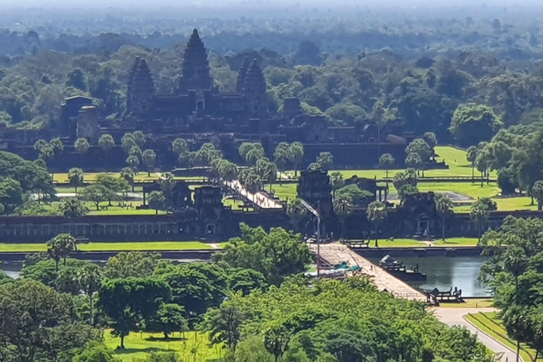 Przejażdżka balonem Angkor o wschodzie lub zachodzie słońca i odbiór i transport powrotny