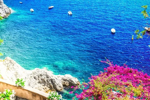 Z Neapolu: wycieczka łodzią na Capri z przystankiem na wyspie i snorkelingiem