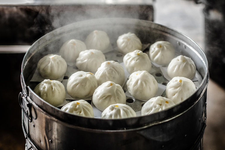 Pattaya Bites Food Tour with 14+ Tastings