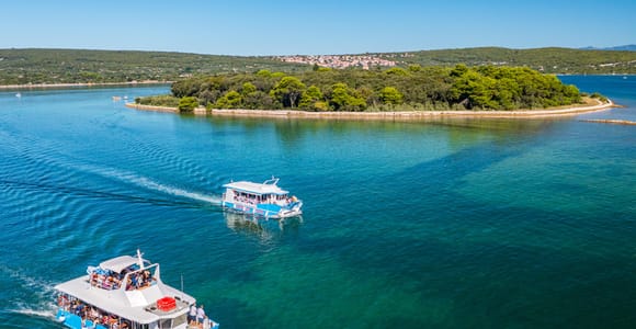 Punat: Golden Beach & Plavnik Wild Beaches Boat Tour