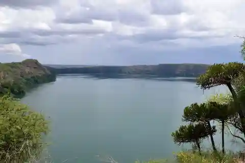 Moshi: Excursão ao Lago Chala: Caminhada e/ou Caiaque