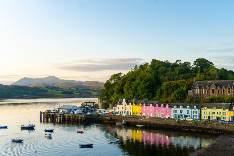 Jednodniowa wycieczka z przewodnikiem po zabytkach i zachodnim wybrzeżu Isle of Skye