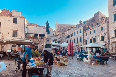 Flavors of Dubrovnik: Full Meal Food Tour in Small Group