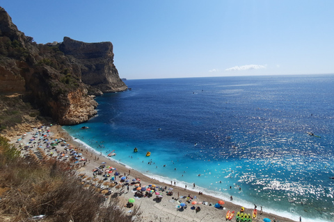 Valencia: Cala Moraig Beach and Cova dels Arcs Hike