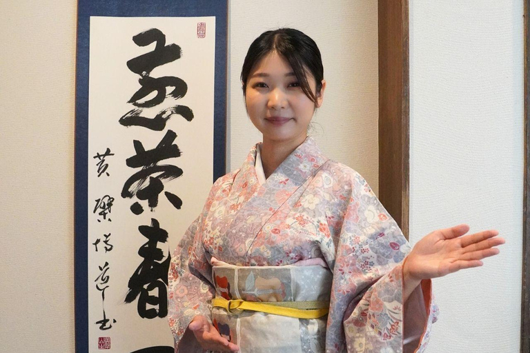 Tokyo: A Traditional Japanese Tea Ceremony with a Tea Master