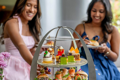 Colombo Luxury High Tea Day Tour From Negombo All-Inclusive