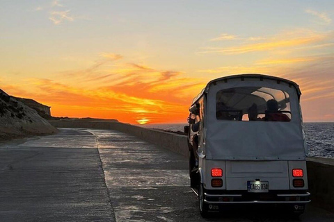 Tuk Tuk-tur i solnedgången på Gozo &amp; Blå lagunen (Comino)Malta: Gozo Island Sunset Tuk-Tuk Tour m / Middag &amp; Transfer