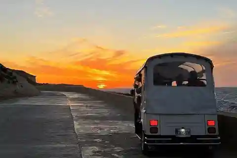 Tour in Tuk Tuk al tramonto a Gozo e Laguna Blu (Comino)
