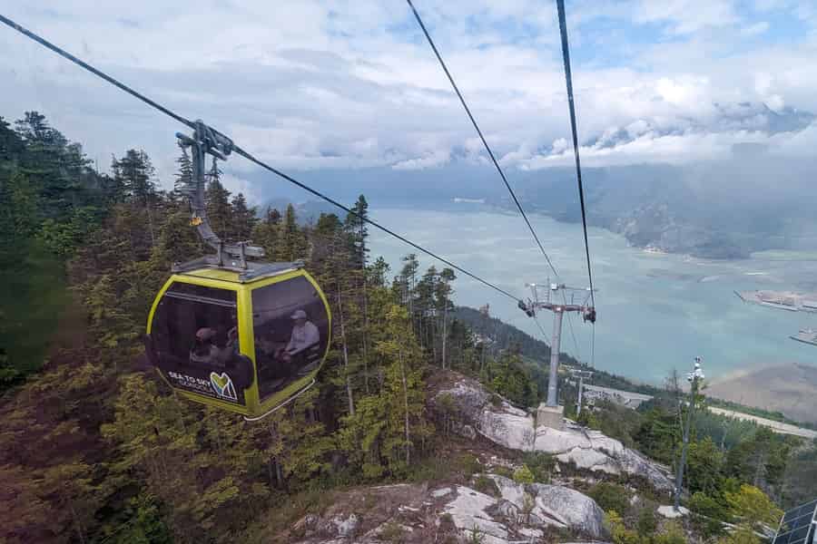 Whistler, Sea to Sky Gondola, Shannon Fall & Green Lake Tour. Foto: GetYourGuide Whistler, Sea to Sky Gondola, Shannon Fall & Green Lake Tour. Foto: GetYourGuide