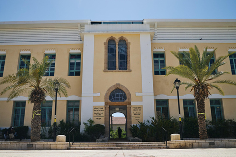 Tel Aviv: From Neve Tzedek to the UNESCO White City Tour