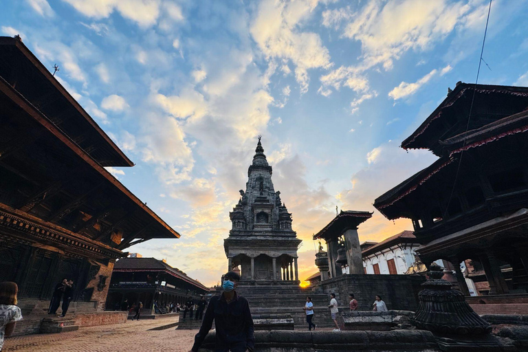 Kathmandu: 9-Day Nepal Golden Route Tour with Guide
