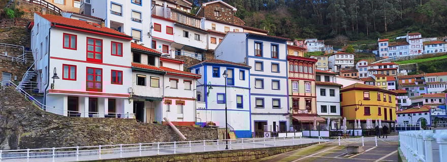 Circuit Cudillero, Aviles et Faro de Cabo Peñas depuis Oviedo
